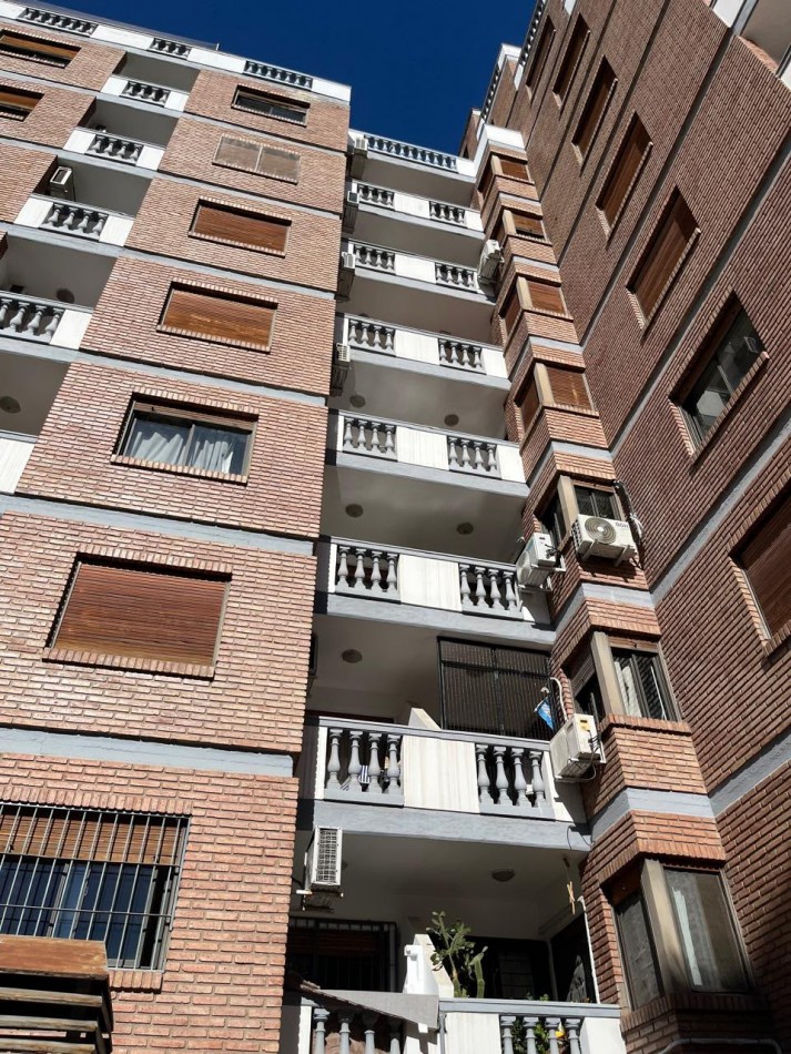 AMPLIO DEPARTAMENTO EN VENTA UN DORMITORIO Y MEDIO NUEVA CORDOBA